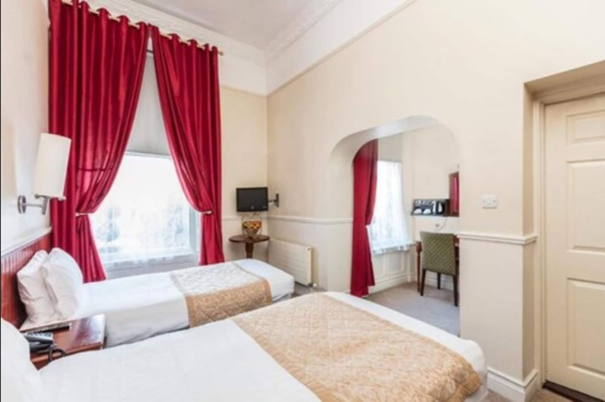 The Lansdowne Hotel Дублин Экстерьер фото