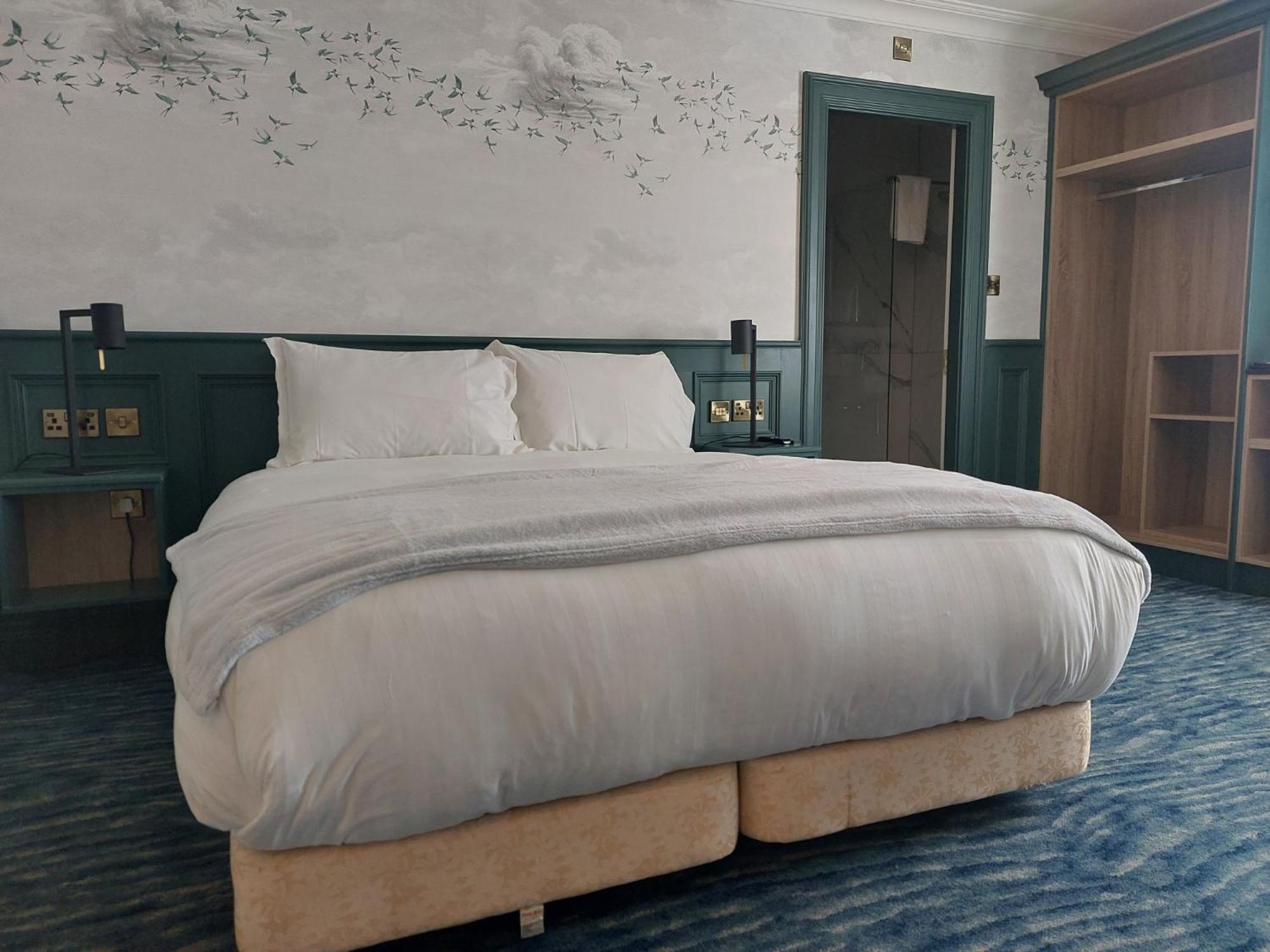 The Lansdowne Hotel Дублин Экстерьер фото