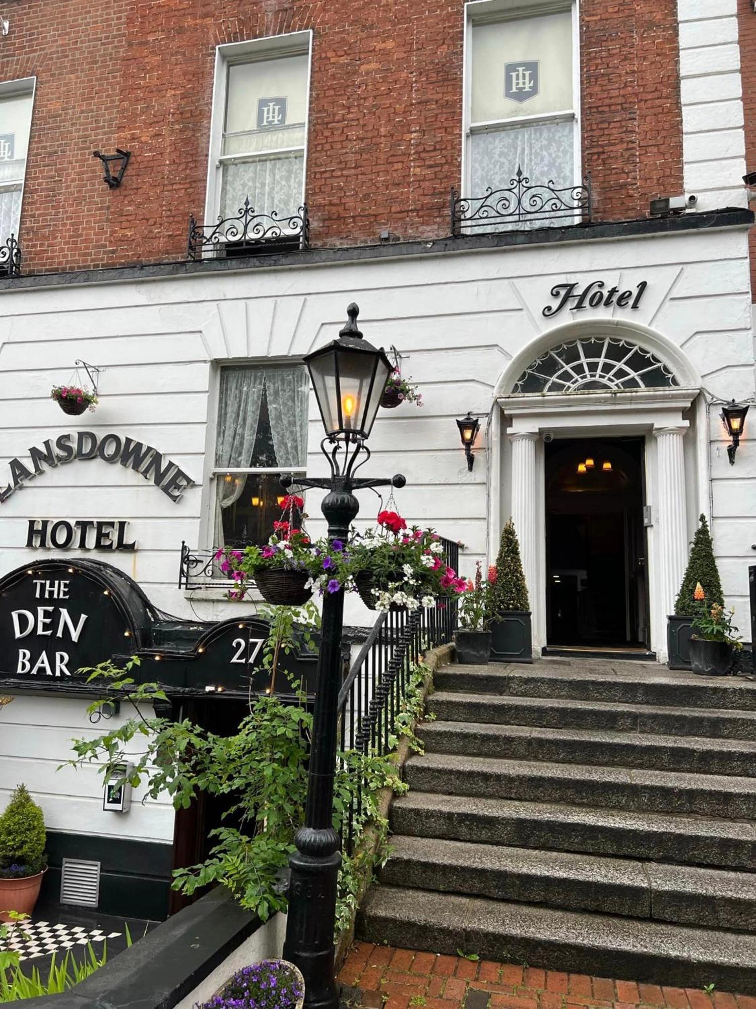 The Lansdowne Hotel Дублин Экстерьер фото