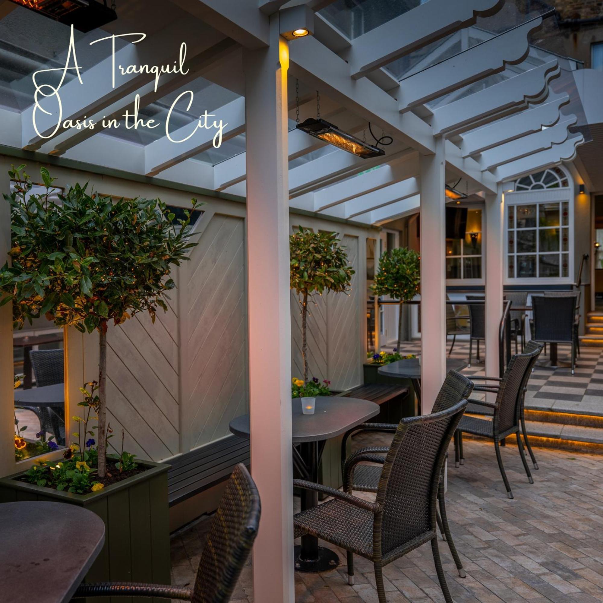 The Lansdowne Hotel Дублин Экстерьер фото